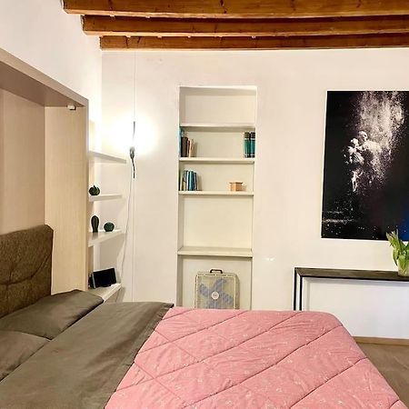 Design Studio Centro Storico Apartment Milan Exterior photo
